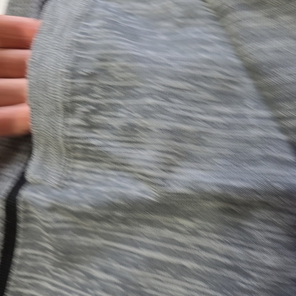 Nike Tech Knit Ladies Grey Shorts Medium - Picture 4 of 10